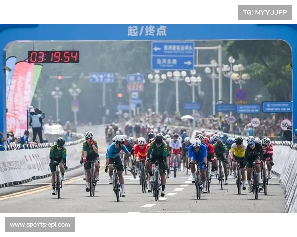 香港“女车神”李思颖夺全运会场地自行车女子全能赛金牌，个人第三金
