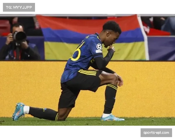 曼城签约15岁“任意球神童”詹金斯,后者在青年欧冠中已有直接破门记录